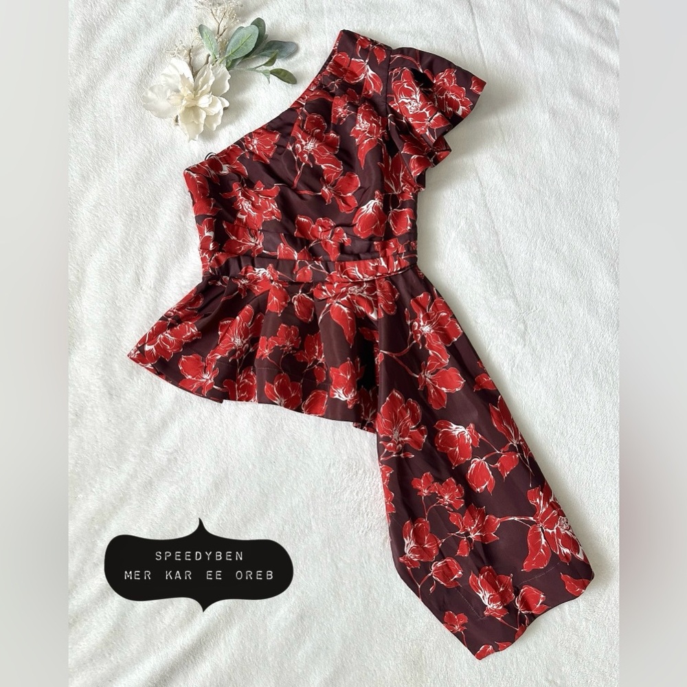 AMUR Burgundy Floral Liberty Cascading Ruffles Top size Medium